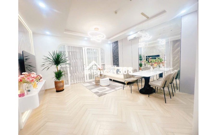 Chính chủ bán căn 1PN dt 53m2 bc Nam View thoáng tại T8 Times city gia bán 6,25 tỷ full đồ như ảnh