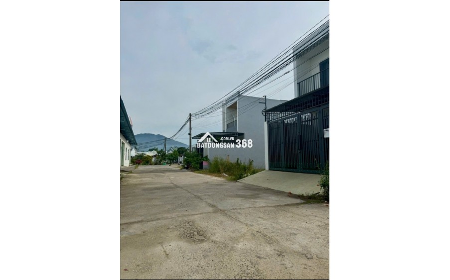 Chính chủ gửi bán lô đất 150m² đường Nguyễn Chí Thanh – Sổ hồng riêng sang tên ngay