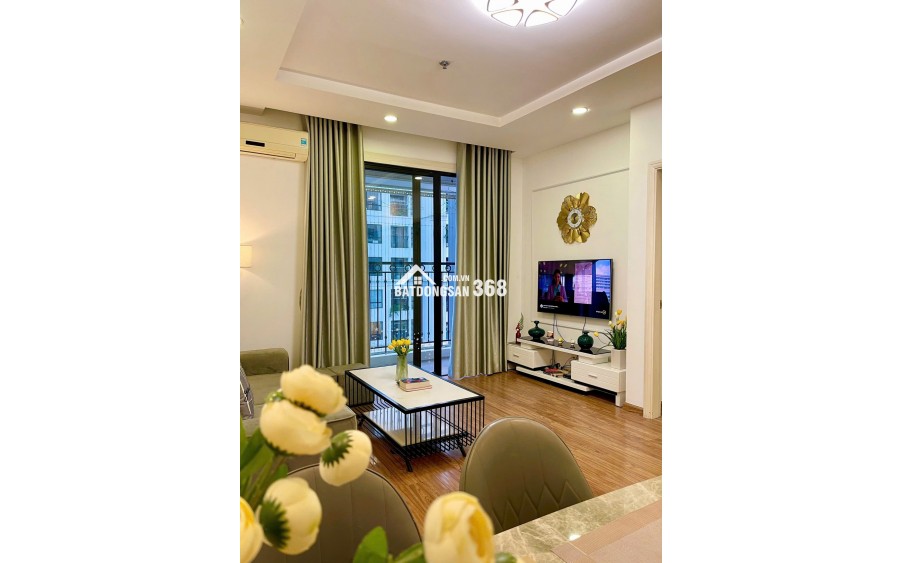 Chính chủ bán căn 2PN diện tích 76m2 ban công nam view thoáng đẹp nhà mới như ảnh giá bán 9 tỷ tai toà T5 Times city