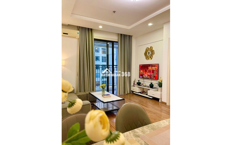 Chính chủ bán căn 2PN diện tích 76m2 ban công nam view thoáng đẹp nhà mới như ảnh giá bán 9 tỷ tai toà T5 Times city