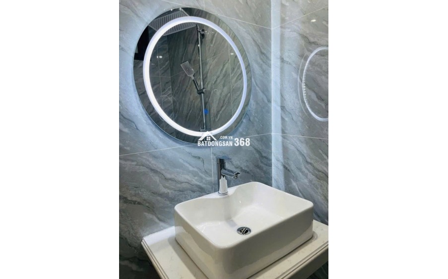 Nhà đẹp 5 tầng ô tô cách 1 nhà ra mặt phố Thuỵ Phương, Bắc Từ Liêm 33m2 giá 7.5 tỷ
