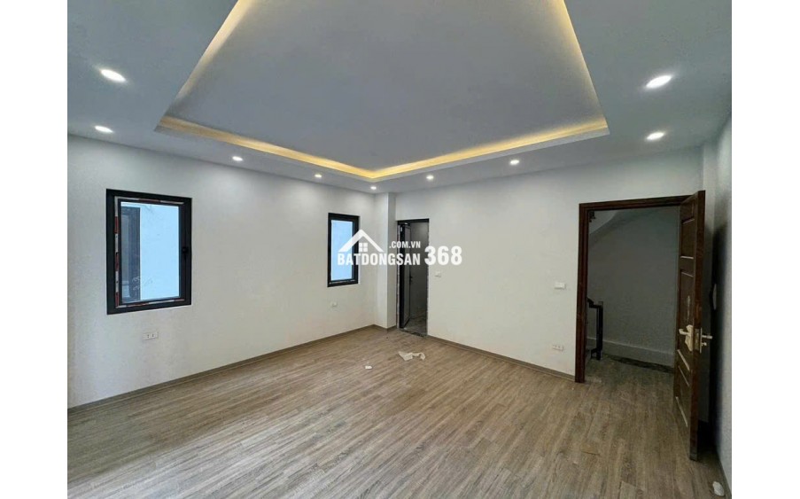 Bán nhà 5 tầng đẹp lô góc gần mặt phố Hồ Tùng Mậu, Bắc Từ Liêm 33m2 giá 8.3 tỷ