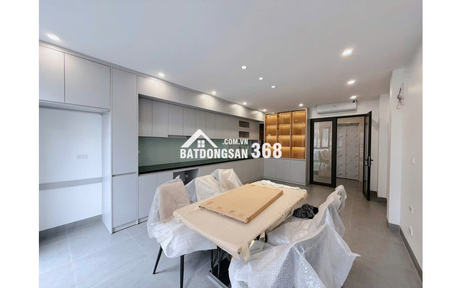 Bán Gấp Nhà Cầu Giấy 6 Tầng Thang Máy 40m2 Chỉ Nhỉnh 9 tỷ