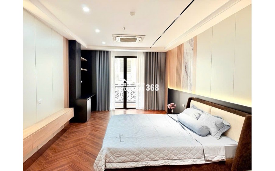 Siêu phẩm nhà 5 tầng gara ô tô, KD phố Đông Ngạc, Bắc Từ Liêm 46m2 giá 12.6 tỷ