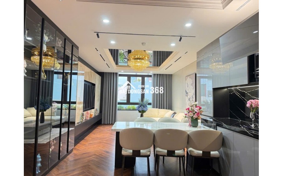 Siêu phẩm nhà 5 tầng gara ô tô, KD phố Đông Ngạc, Bắc Từ Liêm 46m2 giá 12.6 tỷ