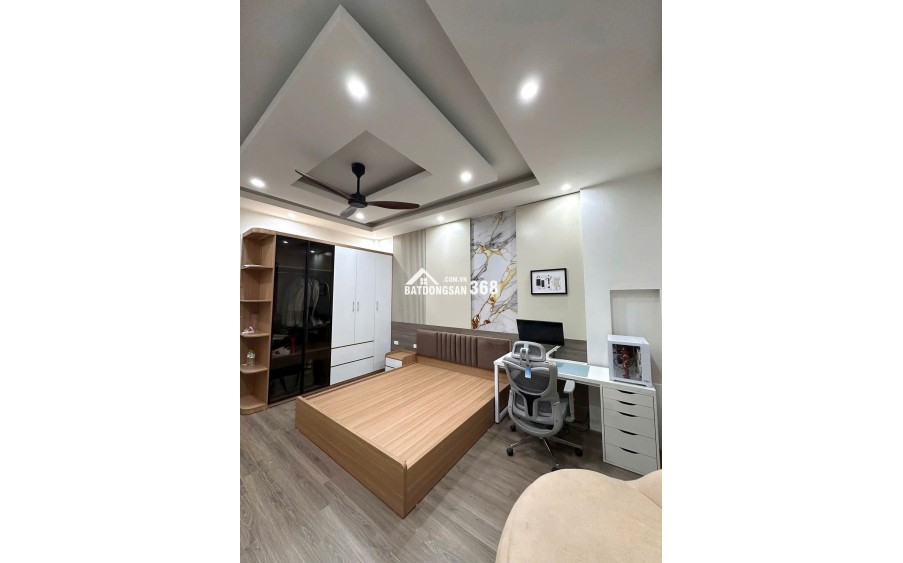 BÁN NHÀ PHỐ VĂN CAO - TRUNG TÂM BA ĐÌNH - NHÀ MỚI ĐẸP Ở NGAY - 32m2 CHƯA ĐẾN 8 TỶ