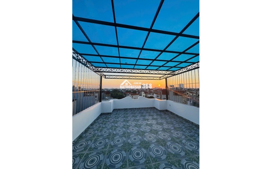 Nhà Ngọc Lâm xây mới 6 tầng – 47m – thang máy, ôtô đỗ trong nhà, 2 mặt thoáng, giá 11.7 tỷ