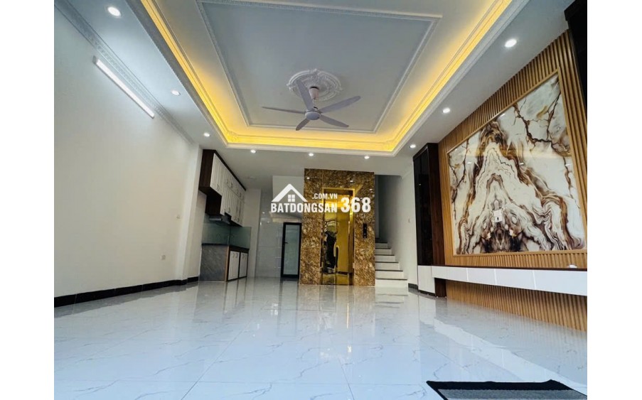 Nhà Ngọc Lâm xây mới 6 tầng – 47m – thang máy, ôtô đỗ trong nhà, 2 mặt thoáng, giá 11.7 tỷ