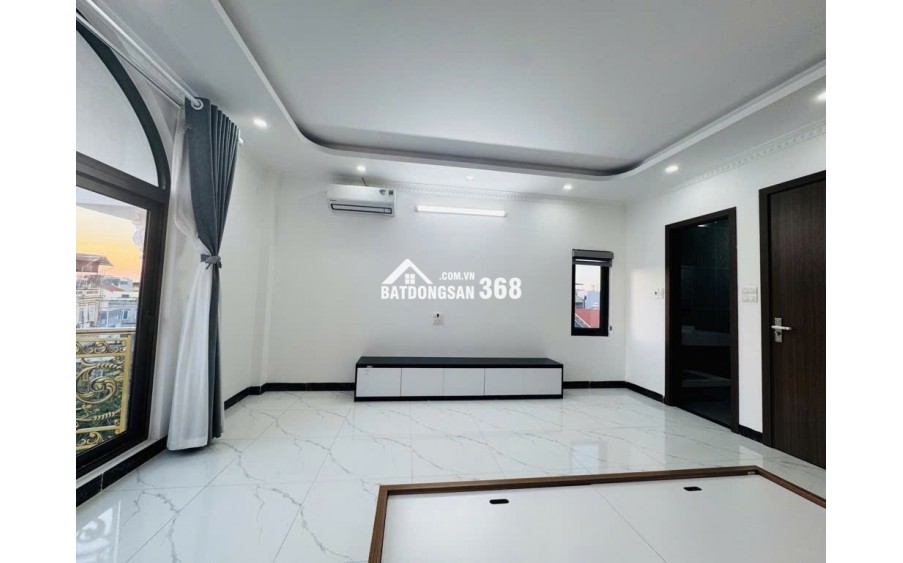 Nhà Ngọc Lâm xây mới 6 tầng – 47m – thang máy, ôtô đỗ trong nhà, 2 mặt thoáng, giá 11.7 tỷ