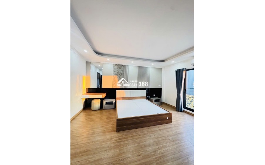 Nhà Ngọc Lâm xây mới 6 tầng – 47m – thang máy, ôtô đỗ trong nhà, 2 mặt thoáng, giá 11.7 tỷ