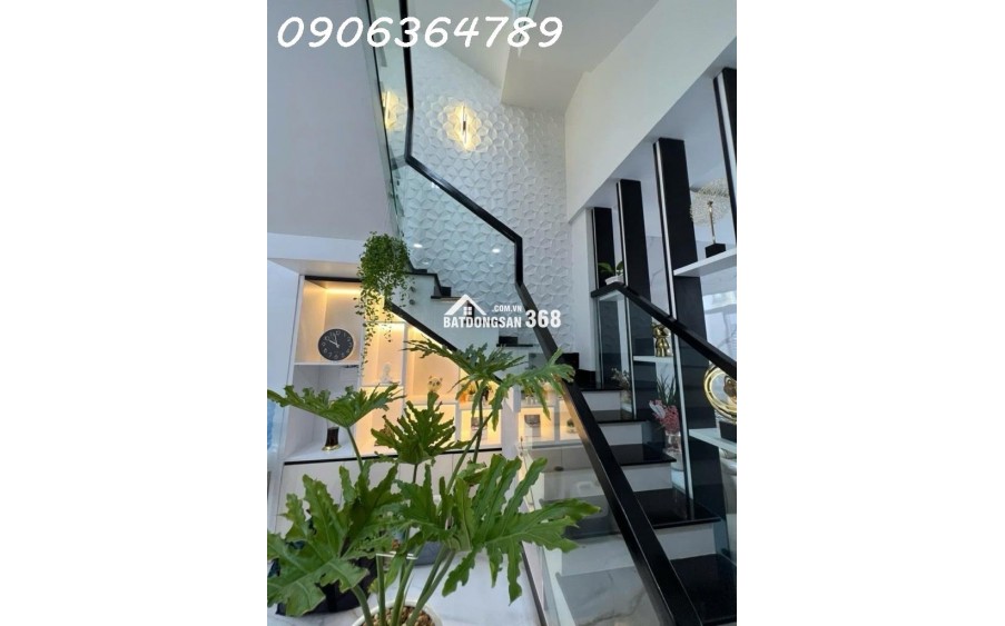 Hẻm 6m đường 3/2 – Quận 10, liên thông Điện Biên Phủ – cách ngã tư Lê Hồng Phong chỉ 100m.