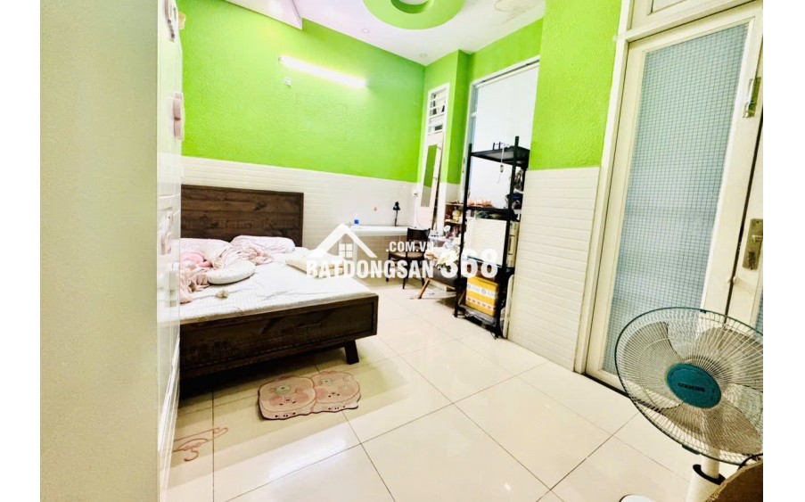  NHÀ ĐẸP 3 TẦNG – GẦN LÀNG ĐH THỦ ĐỨC – GIÁ CHỈ 4.95 TỶ 
 Khu sầm uất, thuận tiện an cư