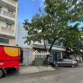 Bán nhà cấp 4 mặt tiền đường 12m KDC chợ đầu mối nông sản Thủ Đức