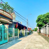 Đất Nam Phước- Sát Ủy ban Huyện- Gần chợ- 90m2 đường oto- Giá 7xx