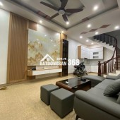 BÁN NHÀ PHỐ VĂN CAO - TRUNG TÂM BA ĐÌNH - NHÀ MỚI ĐẸP Ở NGAY - 32m2 CHƯA ĐẾN 8 TỶ