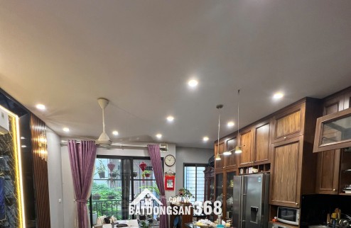 Nhà riêng Pháo Đài Láng DT 60m2, 5 tầng, lô góc giá 21.x tỷ có TL