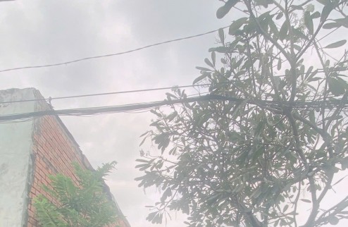 Căn nhà 4x28, CN 103m2. : 4 tỷ 650 triệu,