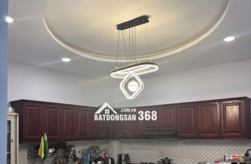 Bán nhà đẹp, đường Huỳnh Tấn Phát, Quận 7, 73m2, 5PN, giá bán 7.5 tỷ