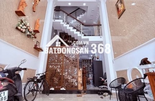 Nhà Sư Vạn Hạnh, Quận 10 – 33m² – 10.5 tỷ – Gần Siêu thị Sài Gòn