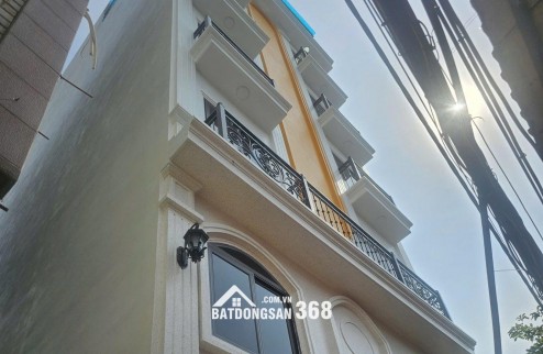 Bán tòa CHDV Giáp Bát 22 Phòng, dòng tiền 1 tỷ 452tr - Tương đương lãi suất 7.5% năm.