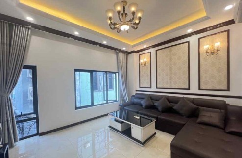 Bán nhà gần AEON Mall Long Biên  - Nhà dân xây - 49m2 - 9.4 tỷ