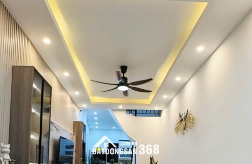 Cực hiếm nhà đẹp Đội Cấn ngõ thông ô tô đỗ cổng mặt tiền rộng 45m² x 5 tầng hơn 10 tỷ