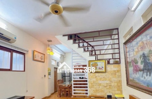 CỰC HIẾM LÔ GÓC HOÀNG HOA THÁM GẦN PHỐ NGÕ THÔNG KINH DOANH 50M² X 4 TẦNG 11 TỶ