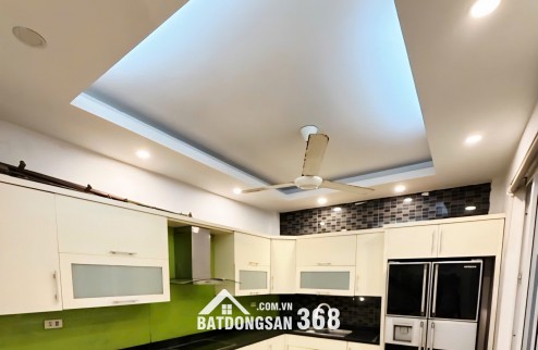 Hiếm nhà lô góc Hoàng Hoa Thám gần phố 2 thoáng 52m² x 4 tầng hơn 11 tỷ