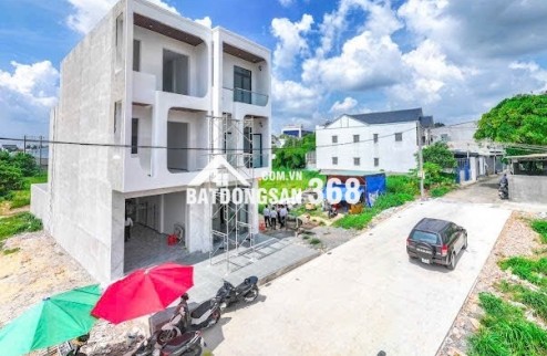 Bán gấp nhà 3 tầng, Thủ Dầu Một, giá chỉ 2,95 tỷ,hỗ trợ vay lên đến 70%!!!