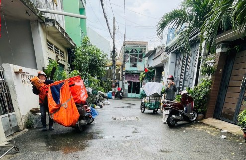 Chính chủ cần bán nhà ở đường Lê Đức Thọ, Phường 6 quận Gò Vấp, 4 * 14m giá 5,4 tỷ, dọn vào ở ngay