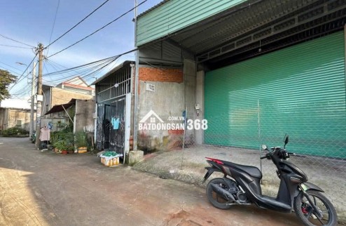 Kho 4t.ỷ Thới Tam Thôn, Hóc Môn, đường ôtô .
 Lh 07838 +93838 để xem kho