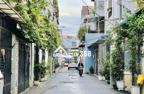 Một căn nhà vừa đủ cho gia đình nhỏ ấm áp, ngay trung tâm Gò Vấp vị trí cực hiếm ở tầm giá 7.65 tỷ, kết cấu gọn gàng, tiện nghi, pháp lý rõ ràng.