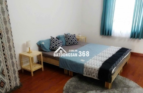 Bán nhà 5 tầng đẹp  Khu Long Biên  Gần ô tô đỗ, thu nhập 240tr/năm