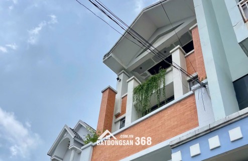 Nhà ngang 5m, hẻm xe hơi Đỗ Xuân Hợp, Sổ vuông vức, không lỗi phong thủy nhỏ hơn 4 tỷ