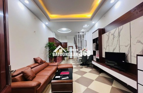 Bán Nhà Mặt Ngõ Vĩnh Phúc Ba Đình 33m2 Hơn 7 Tỷ Dân Xây