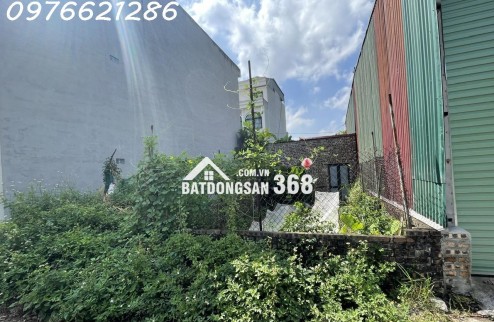 SIÊU HIẾM – Bán đất Giang Biên, ngõ ô tô, gần chợ Quán Tình Quang, 30m² giá 3,7 tỷ