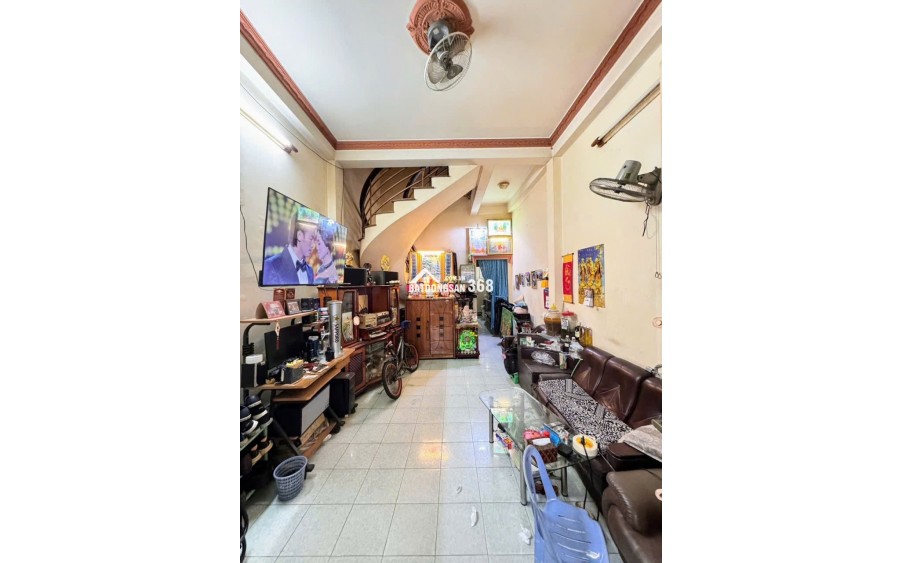 Bán nhà Hẻm ô tô ngay phố ẩm thực Phú Thọ Hòa, 67m2, 2 tầng, Vị trí kinh doanh, Chỉ 7tỷ nhỉnh