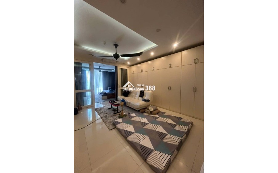 Mặt phố Quỳnh Mai lô góc 2 thoáng ô tô cửa kinh doanh chỉnh nhỉnh 18 tỷ