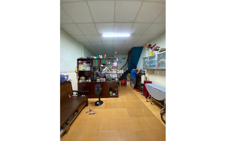 Bán nhà P Vip Tân Sơn Nhì, Hẻm gần 4m thoáng, 32m2 KLG, 2 tầng, Chỉ 3 tỷ nhỉnh TL