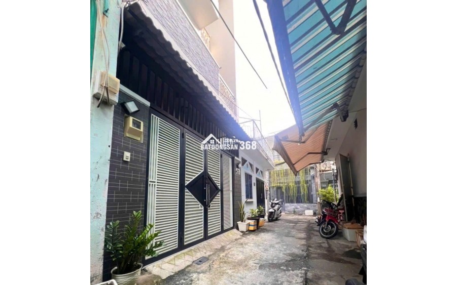 Bán nhà P Vip Tân Sơn Nhì, Hẻm gần 4m thoáng, 32m2 KLG, 2 tầng, Chỉ 3 tỷ nhỉnh TL