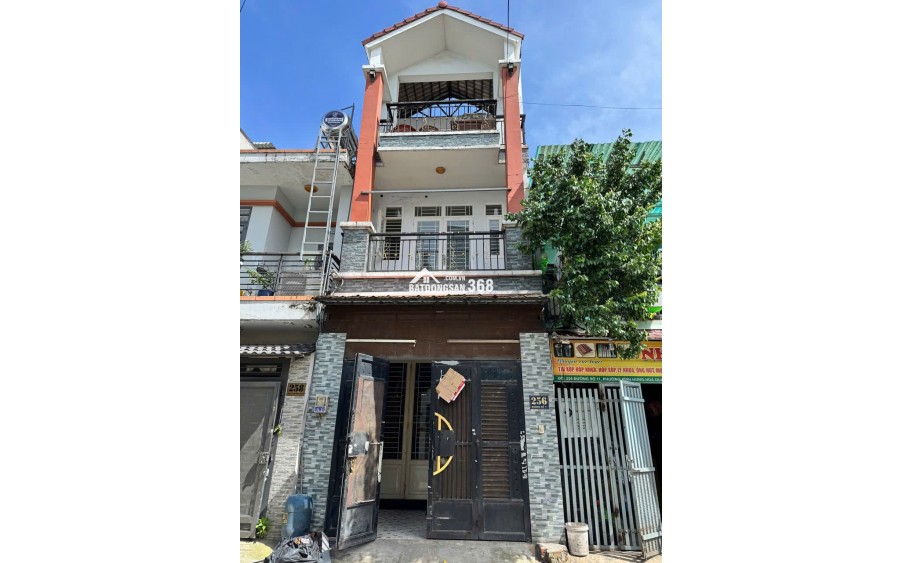 Cho thuê nhà MT đường số 11 P.BHH Bình Tân đúc 2.5 tấm 4pn