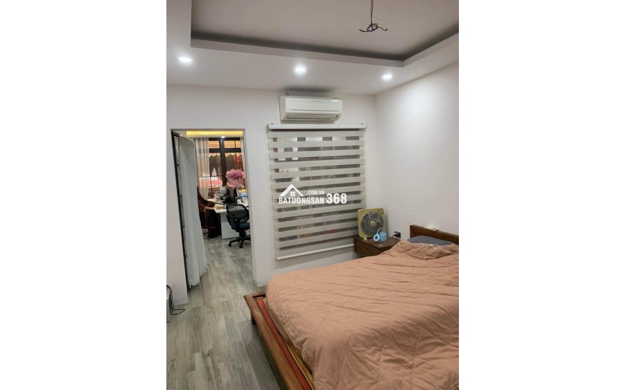 Bán TT Đống Đa - ô tô đỗ cửa - DT sổ hiếm - DT sử dụng 150m2 - tầm tiền cạnh tranh nhà đất