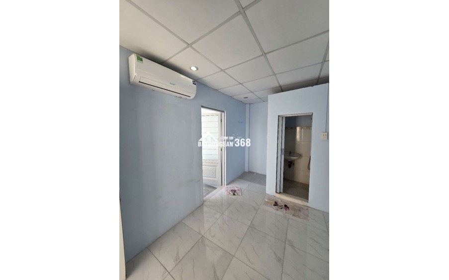 Phòng trọ kiểu cc mini Q.4 có ban công, chỉ hơn 3Tr/tháng,rộng rãi, sạch sẽ.