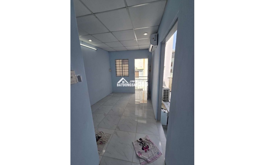 Phòng trọ kiểu cc mini Q.4 có ban công, chỉ hơn 3Tr/tháng,rộng rãi, sạch sẽ.