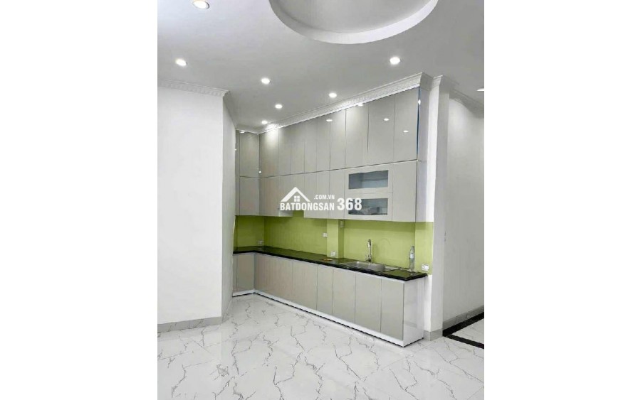 LÔ GÓC TRUNG TÂM HAI BÀ TRƯNG - 70M 5TẦNG - THANG MÁY - VIEW HỒ