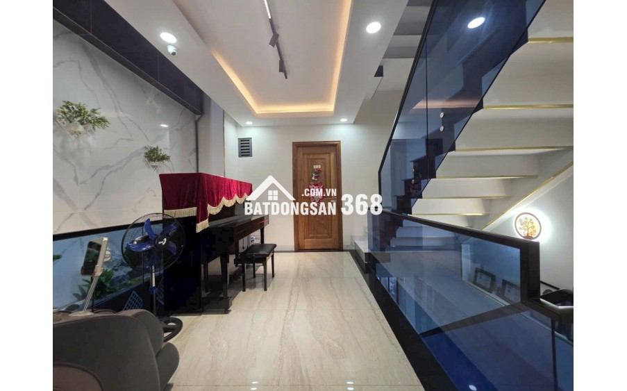 Bán nhà 1 trệt 3 lầu siêu đẹp Nguyễn Gia Trí (nối dài) P25 Bình Thạnh