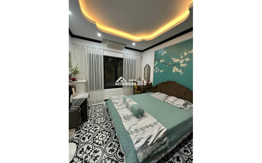 Bán nhà Nguyễn Chí Thanh_7 chỗ ngủ nhà_ngõ kinh doanh_giá chào 18 tỷ