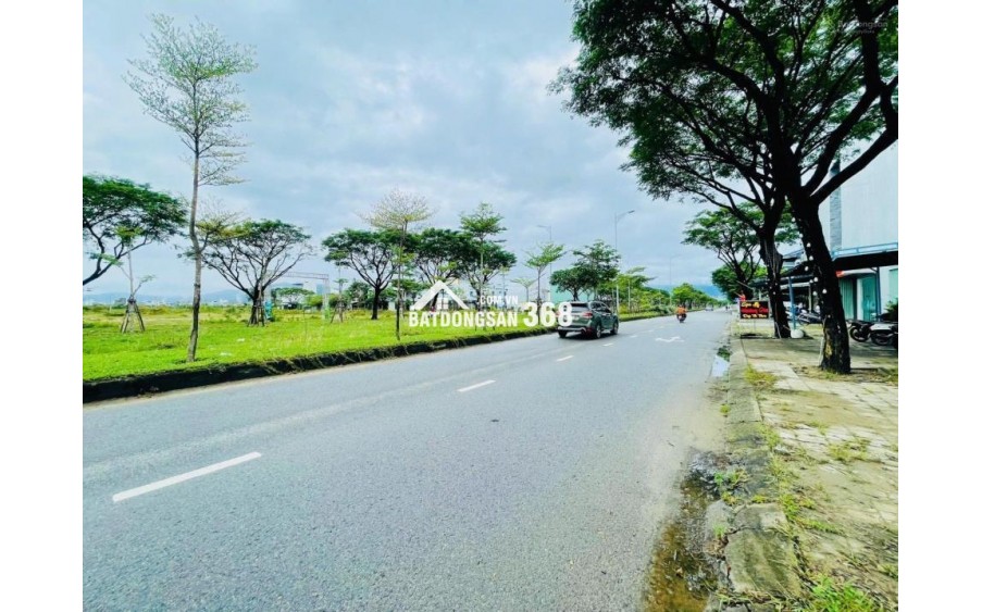 Bán đất thổ cư Nguyễn Tất Thành, Liên Chiểu, Đà Nẵng. 210m2, sổ đỏ, giá 14.5 tỷ, hướng Đông Nam. LH: 0877661879