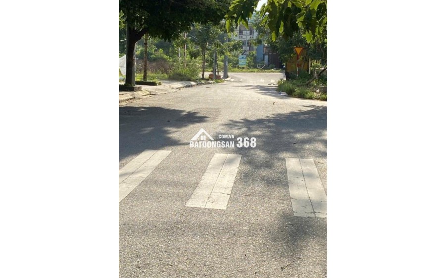 Bán đất thổ cư Đà Sơn 6, Liên Chiểu, Đà Nẵng. DT 95m2, giá 3.8 tỷ, sổ đỏ, hướng Đông Nam. LH: 0877661879