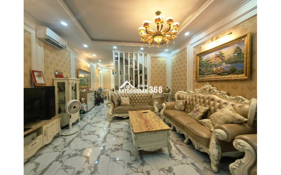 Bán tt tại trung tâm Hà Nội đầy đủ tiện ích ô tô cửa